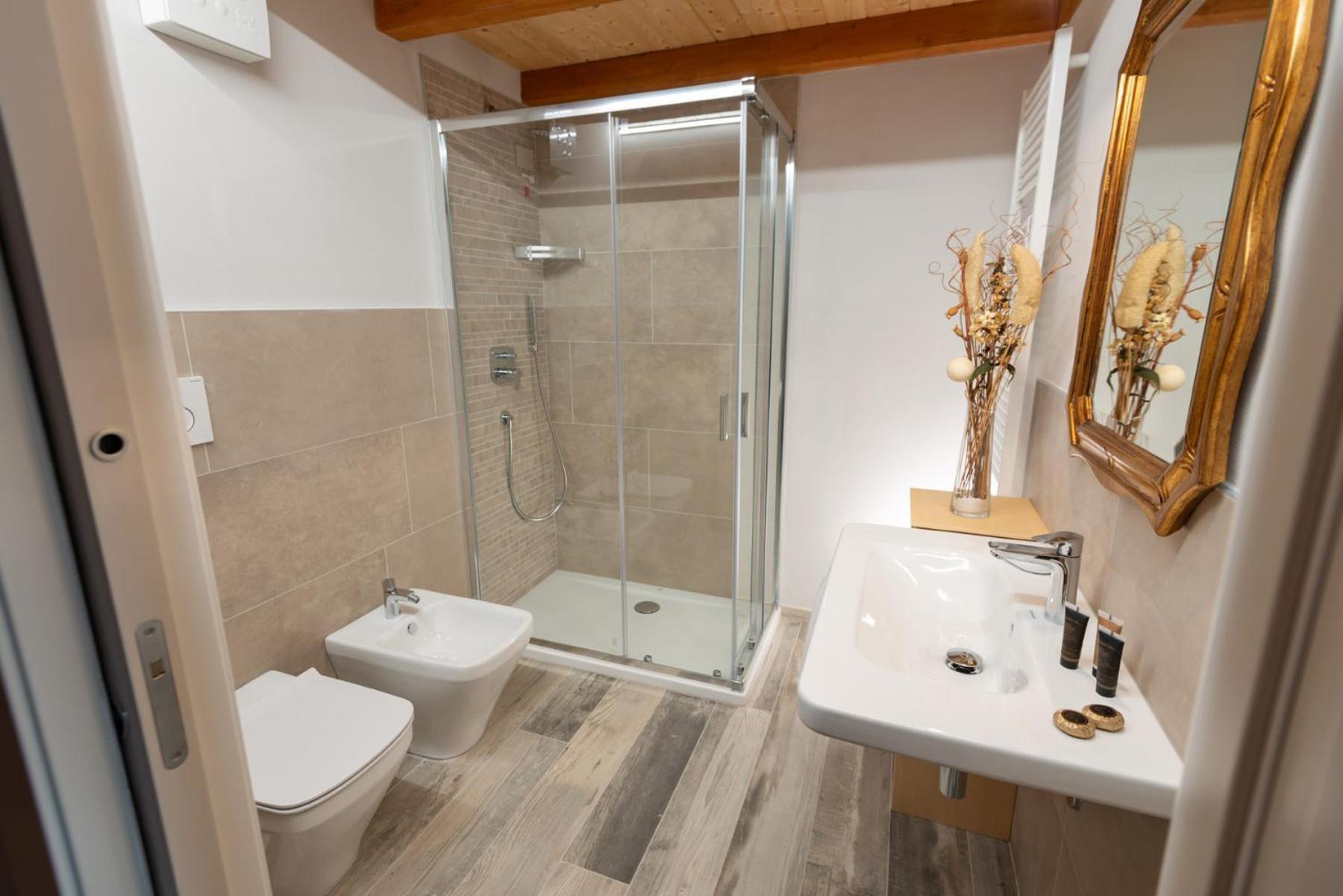 Benevello Cascina Pajanotヴィラ 部屋 写真